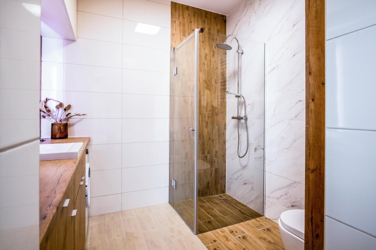 Hotel apartamentowy Adler Chill - Prywatny Taras Przy Pokoju, Dostep Na Kod, Parking